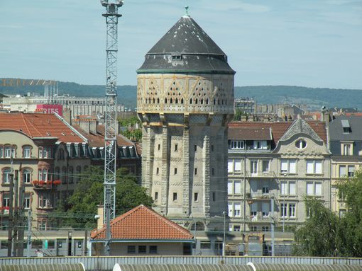  chateau d'eau proche de la gare